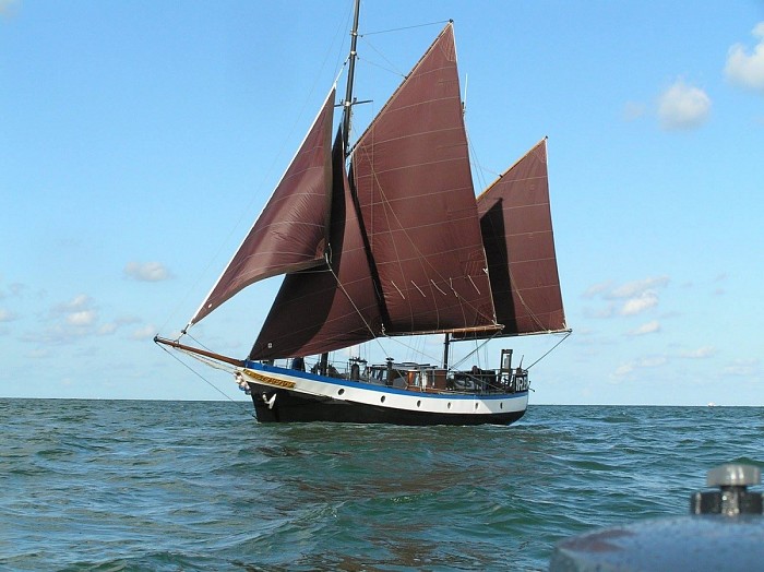 New mast Sailing Yacht Irene