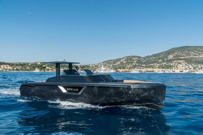 Xtender 9.7m Limousine  